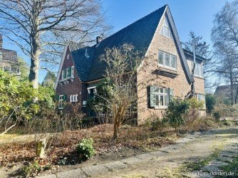 Hauptbild Hamburg-Zylinderviertel: Verwunschenes Anwesen mit parkähnlichem Grundstück und würdigem Buchenhain