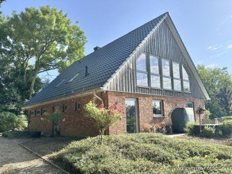 Hauptbild Osdorf: Traumhaftes Landhaus von 2018 mit eigener Pferdekoppel, Naturbadeteich, Sauna und Ostseenähe