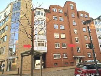 Hauptbild Kiel-Ravensberg: Helle 2-Zi.-Whg. mit großem Südbalkon, Carport und Aufzug, barrierearm